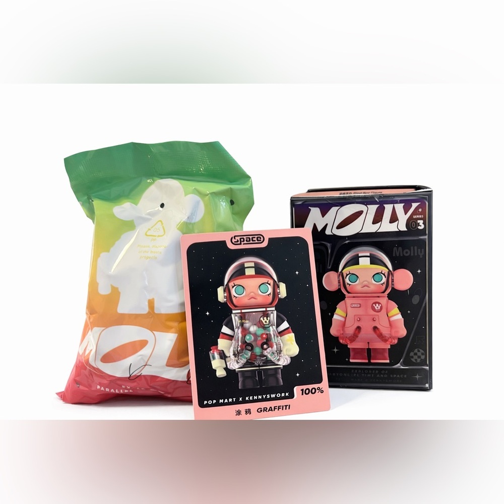 POP MART 100% Mega Space Molly Series 3 Confirmed Figure Toy Doll - Graffiti